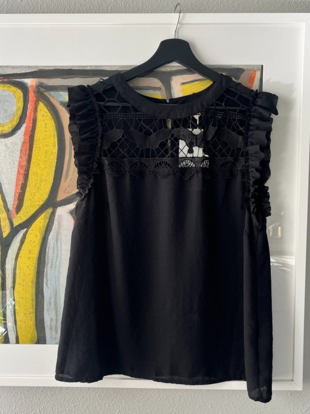 NWT Hem & Thread Boho Crochet Ruffle Sleeveless Top Black L